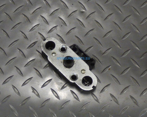 Hyosung Latch Rear Seat Carby Gt250 Gt250R Gt650 Gt650R - Free Shipping Hyosung Parts Eu